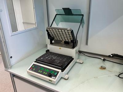 Immagine panoramica di Büchi Syncore Q-101 parralel evaporator